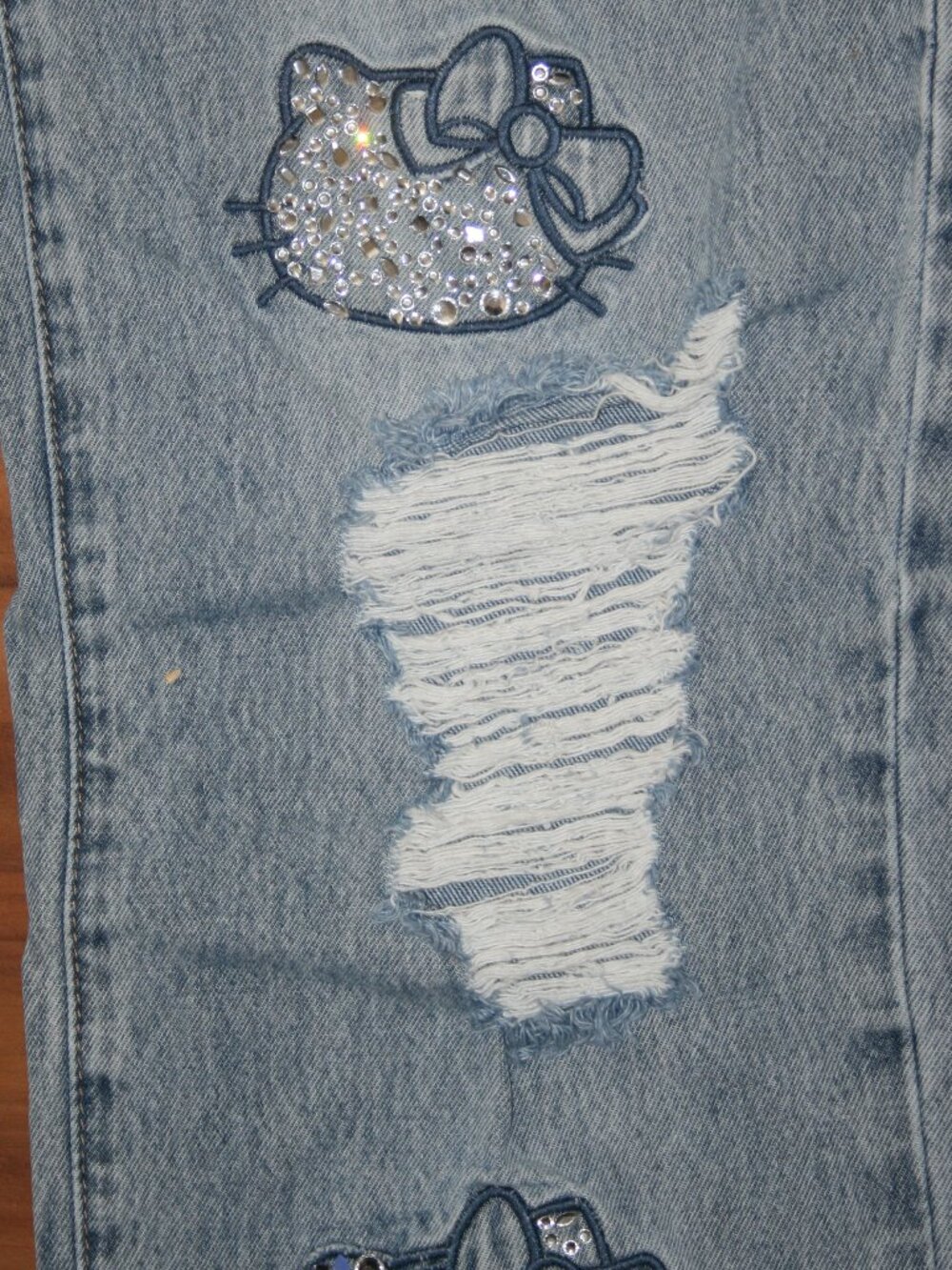 Hello Kitty and Friends Distressed Jeans - Picture 2 of 7